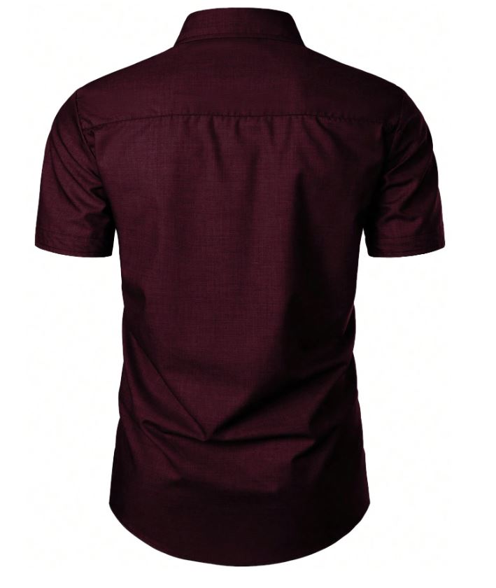 Chemise à manches courtes de couleur unie avec col à revers et fermetures à boutons
