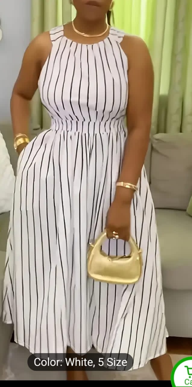 Robe rayé á dos nu