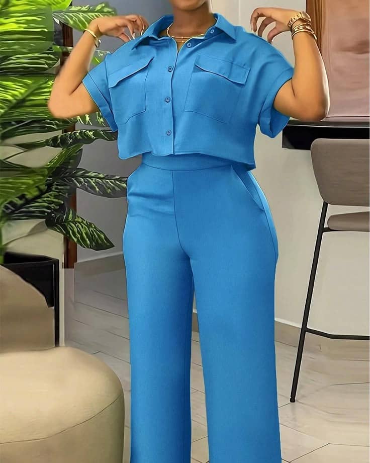 Chemise crop et pantalon taille haute